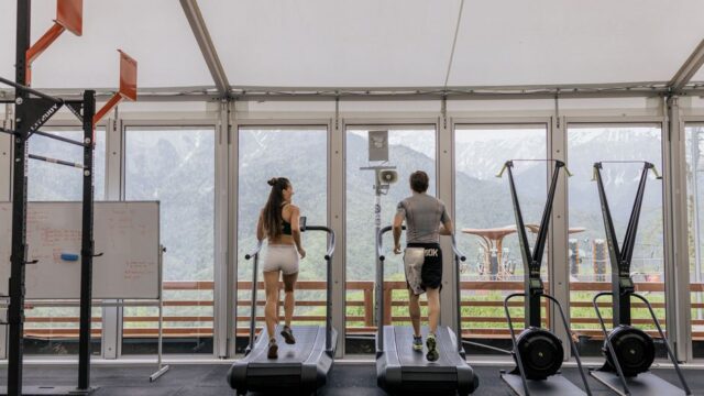 Como sair do platô na musculação em 2026: 5 estratégias