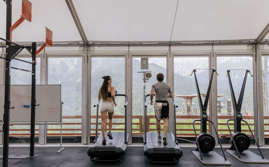 Como sair do platô na musculação em 2026: 5 estratégias