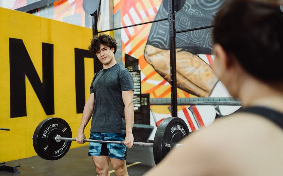 Jejum Intermitente Musculação Hipertrofia: 5 Perguntas Respondidas
