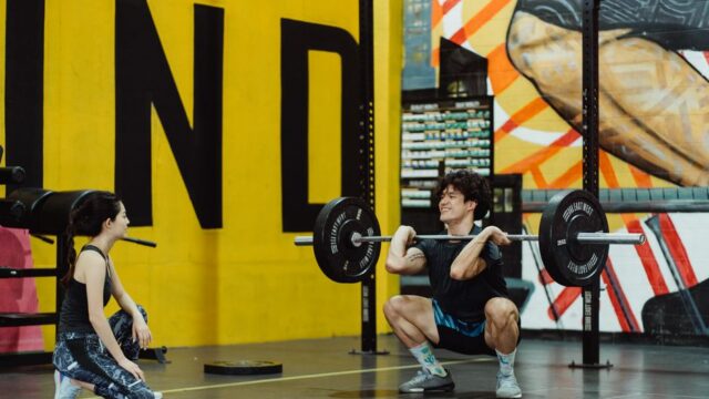 Séries por Semana Hipertrofia: Cálculo Individual 2026