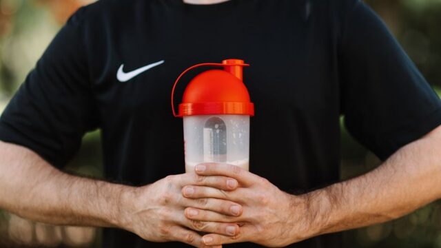 Whey Concentrado, Isolado ou Hidrolisado? Guia 2026