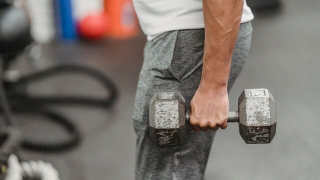 Como corrigir assimetria muscular: protocolo de 8 semanas